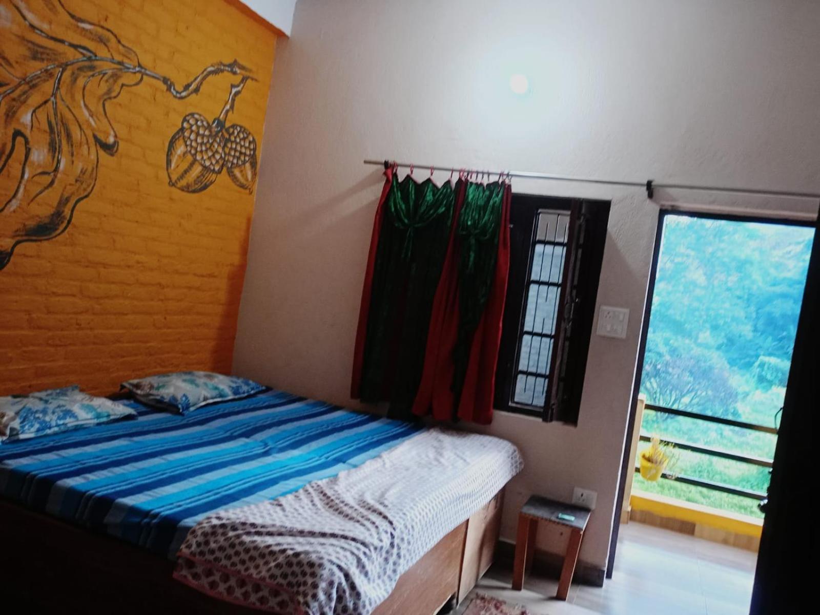 Utsav Riverbank Homestay Haldwāni Екстериор снимка